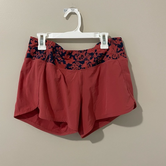 Lululemon speed up shorts - Picture 2 of 2